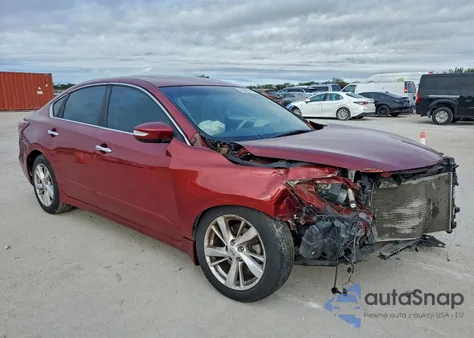 2015 Nissan Altima 2.5 z USA, uszkodzony, nr VIN 1N4AL3AP0FC595311